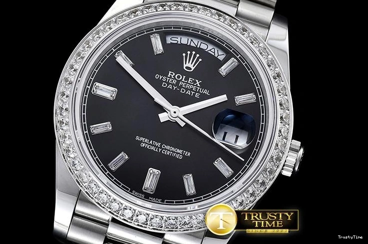 1211 Seasonal RDD0207E – DayDate 675